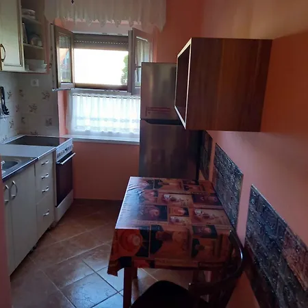 Feriehus In 19400 Balatonmáriafürdő