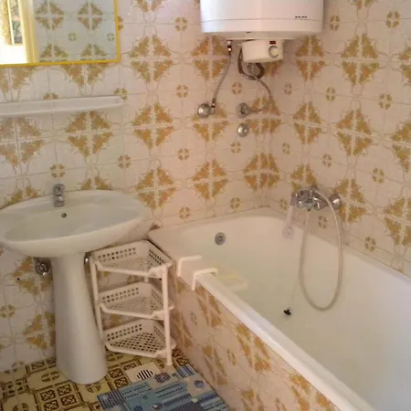 In 19400 Prázdninový dům