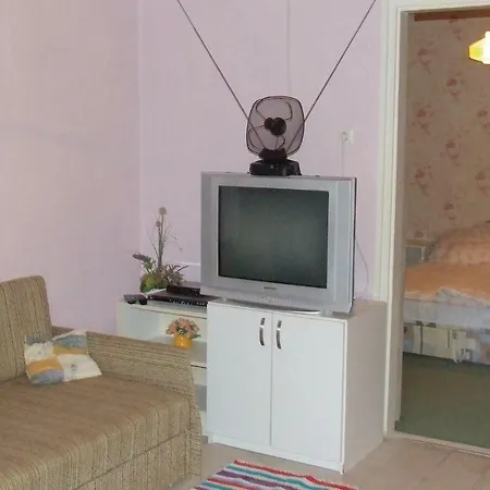 In 19400 Prázdninový dům