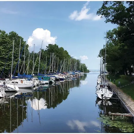 Feriehus In 19400 Balatonmáriafürdő