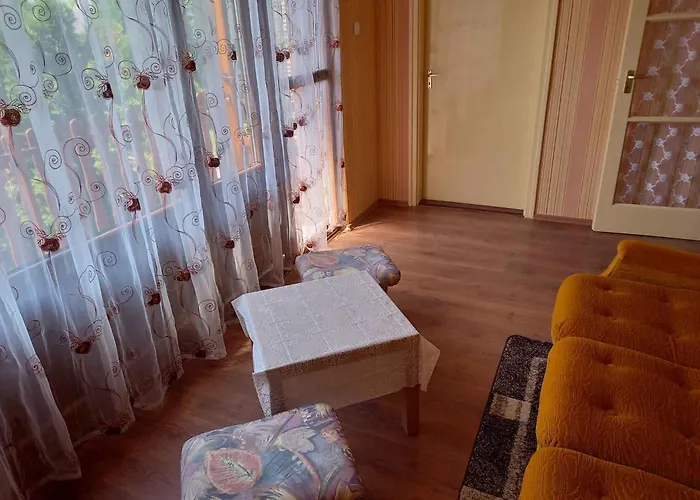 In 19400 * Balatonmáriafürdő